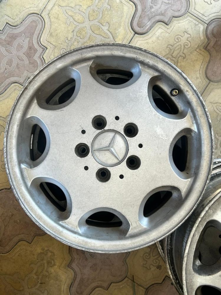 Титанки мерседес 15