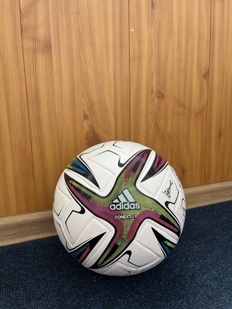 Футбольный мяч Adidas Conext 21