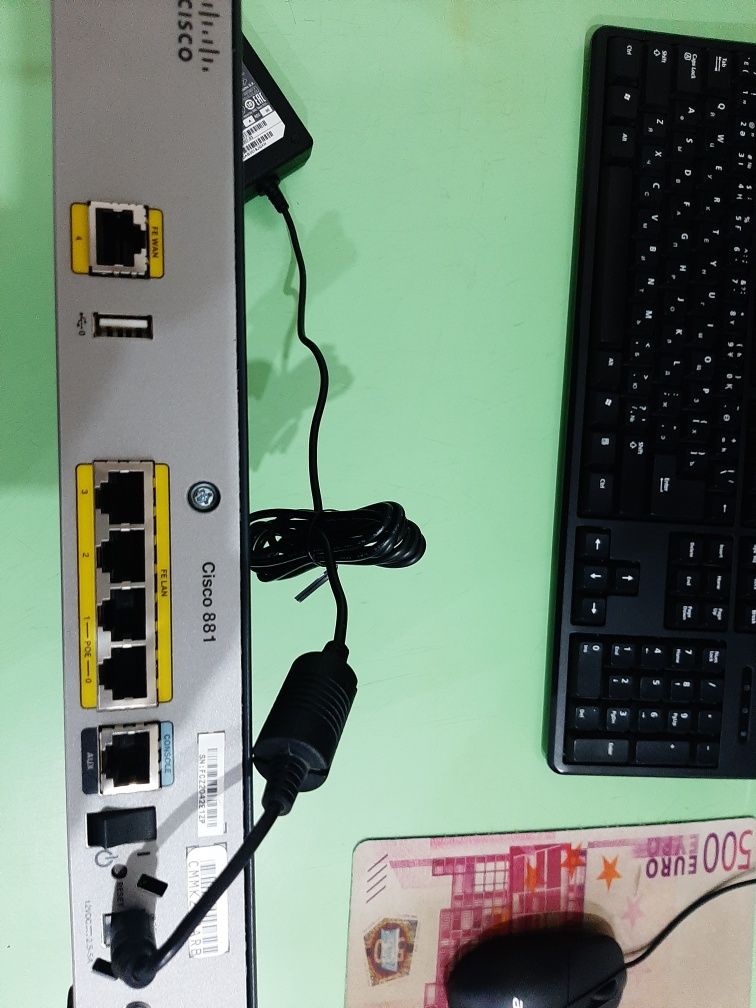 Продам маршрутизатор Cisco 800 Series