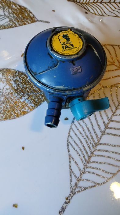 Продам газовый редуктор на жёлтый баллон