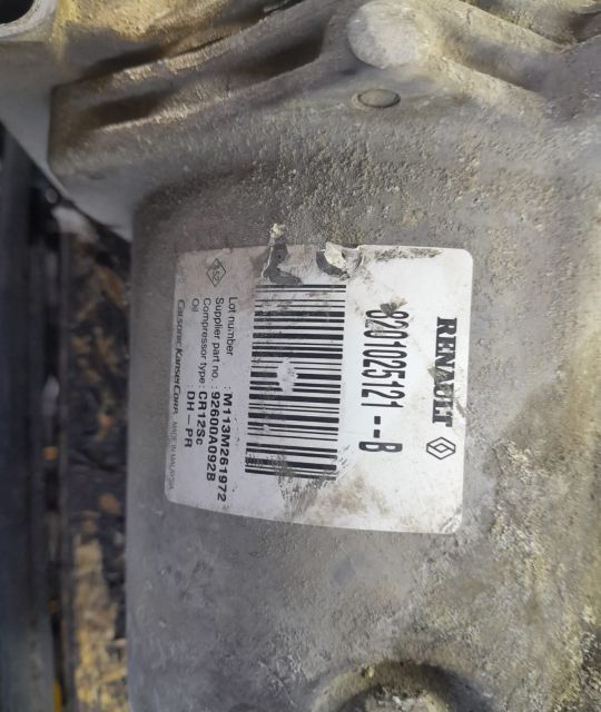 Compresor clima 8201025121--b Renault Fluence 1 [2009 - 2013]