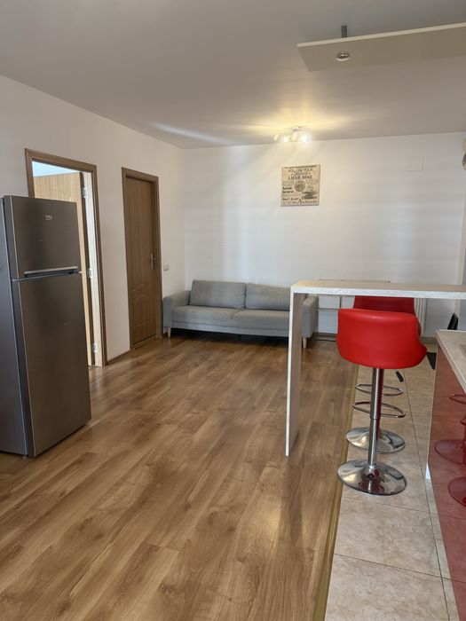 Inchiriez apartament 2 camere 46mp