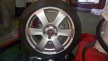 Vând Jenți GT-R 5x120 cu anvelope de iarna