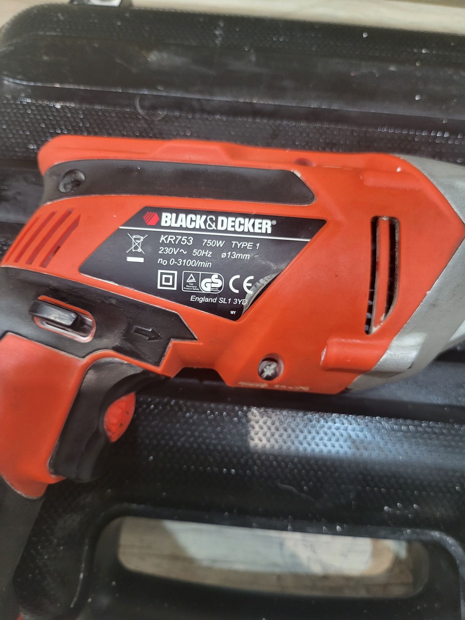 Дрелка Black and Decker