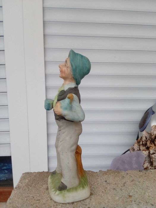 Керамична статуетка