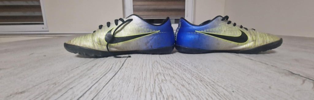 Nike mercurial  VCTORY VI NJR TF