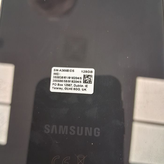 Продавам GSM SAMSUNG A36.