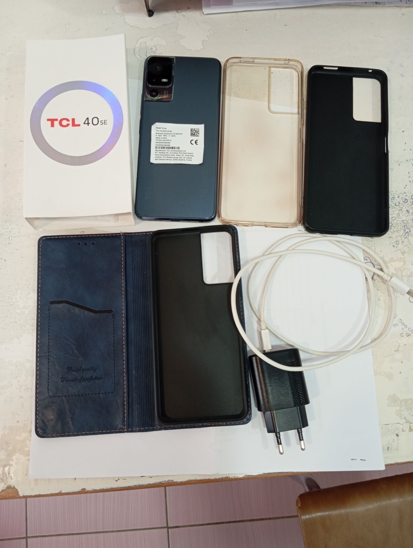 TCL 40 SE отличен