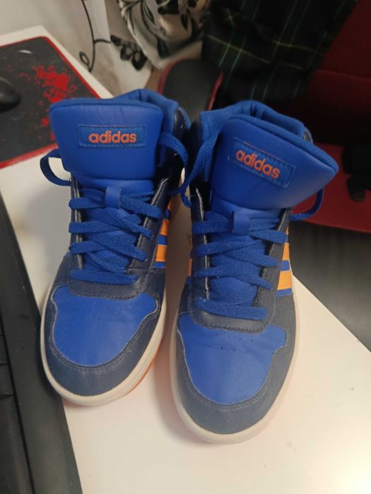 Vând adidași de la adidas mărime 37