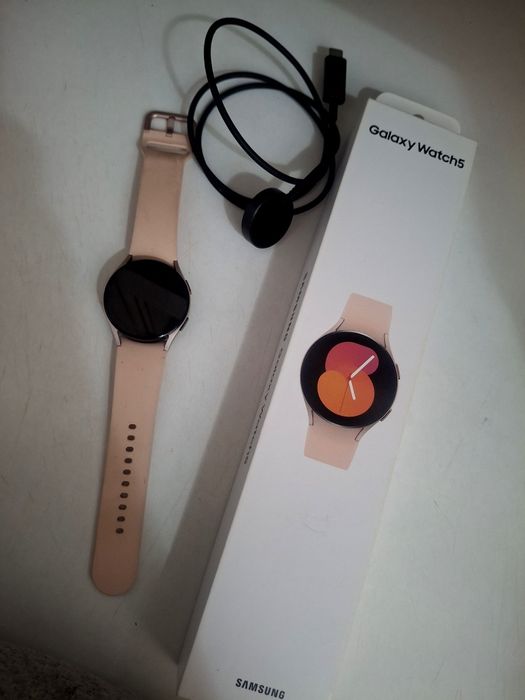 Vând Samsung Watch 5, Pink Gold