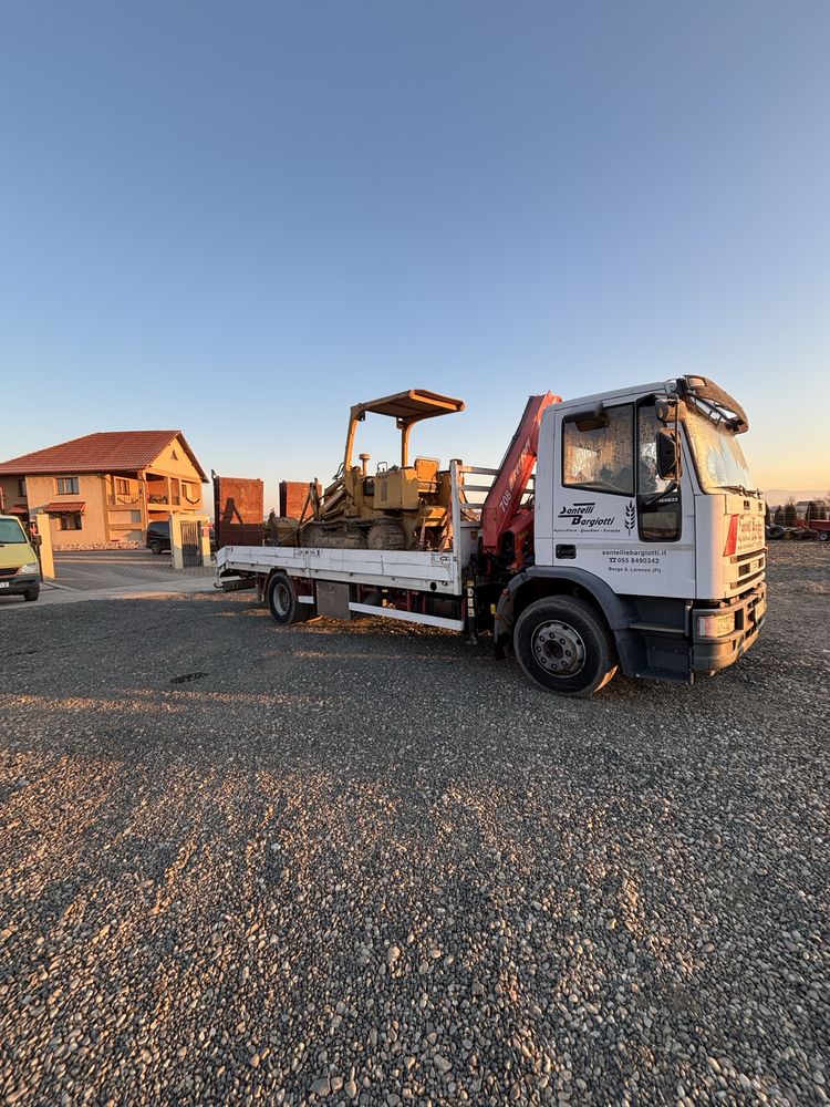 Autoplatforma  b 14 trailer platforma  iveco cu macara 15 t