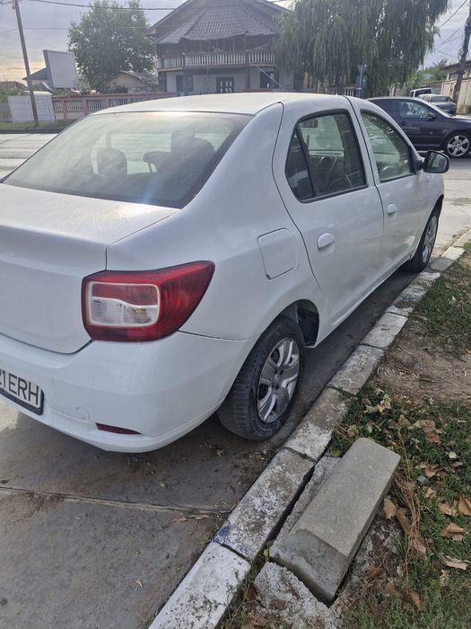 Vând Dacia Logan an fab 2015