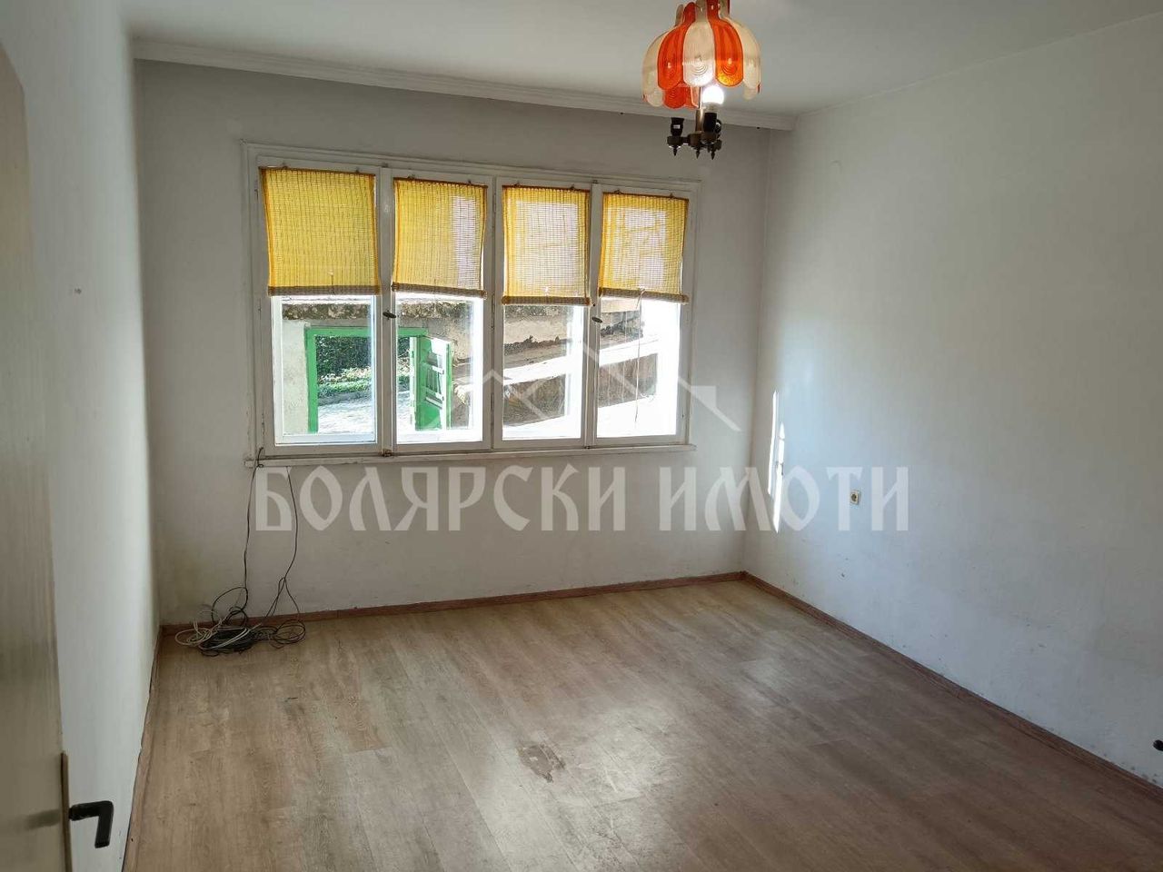 Продава се Етаж от къща в Велико Търново, Варуша - 100 кв.м за 695 €/кв.м - Снимка #1