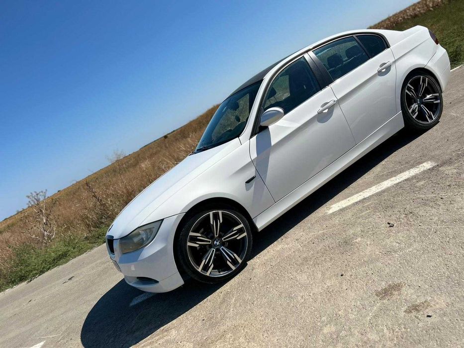 Vând bmw e90 318i 2.0 benzina