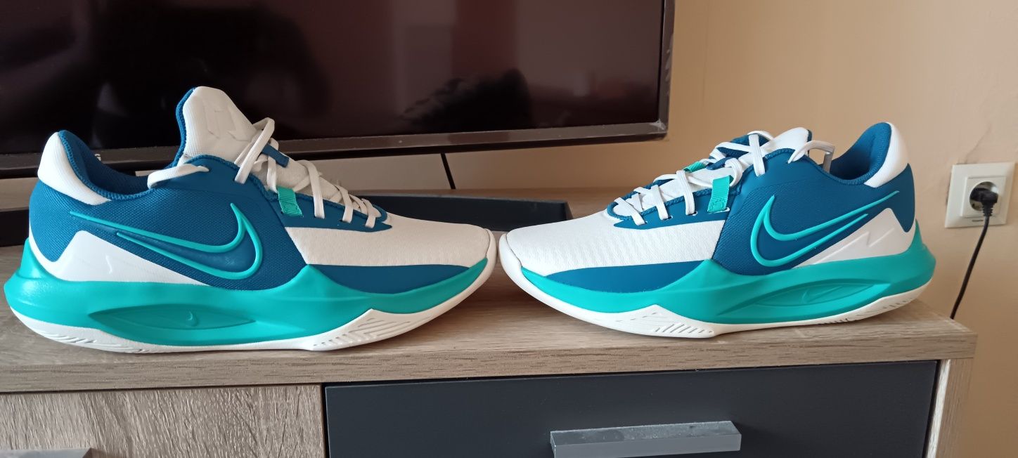 Често  чисто нови оригинални маратонки  Nike