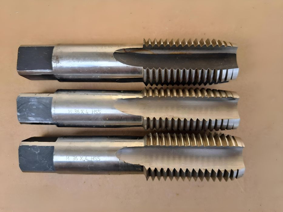 Tarozi-set M36 pas 4