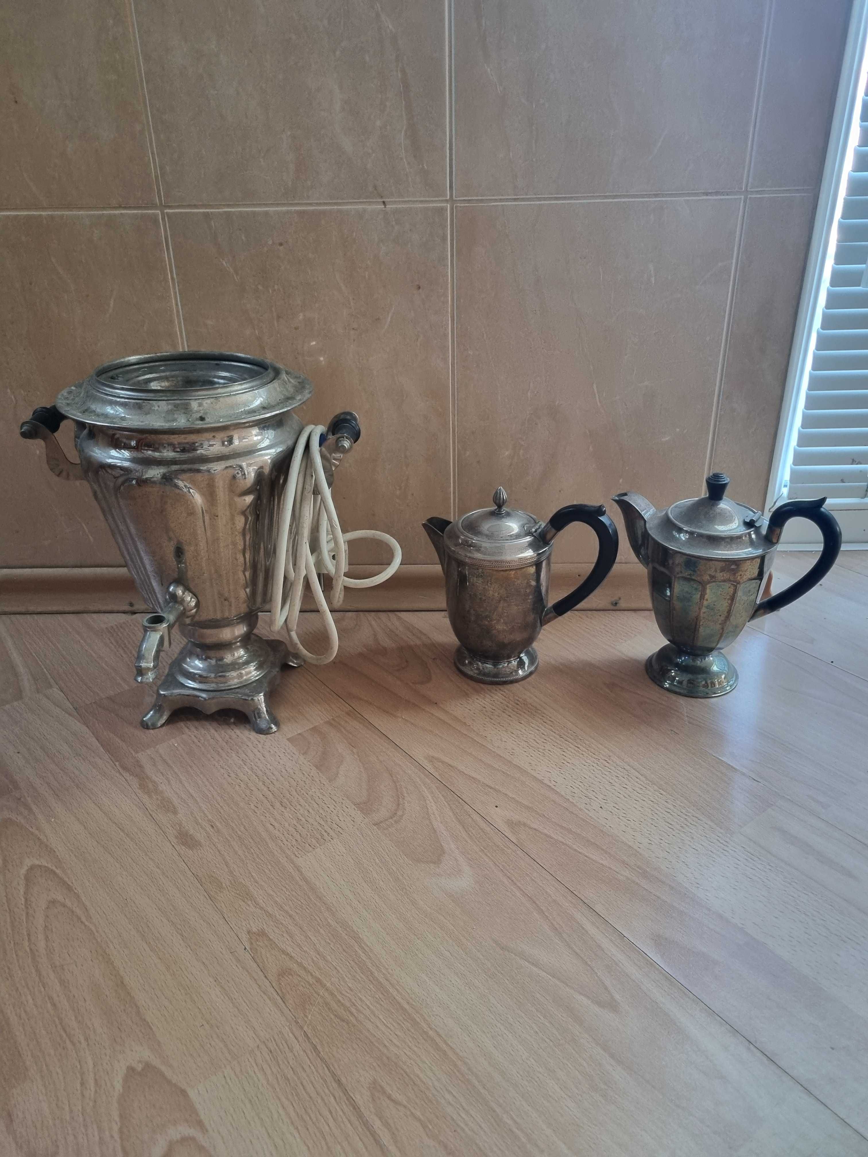 Фигури, декорация и картини