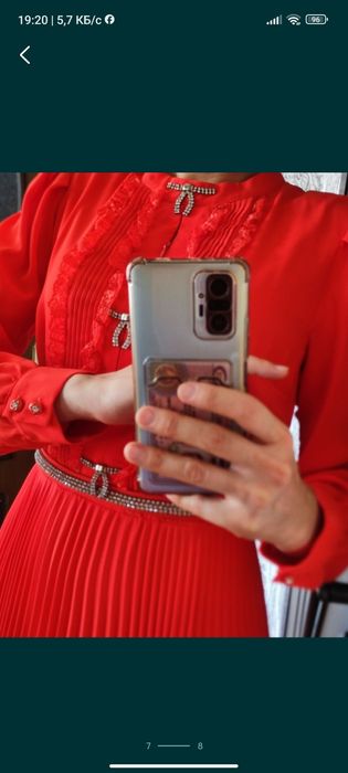 Rangi sochniy, hozirgi fasondagi boutique dan olingan qimmat kuylak