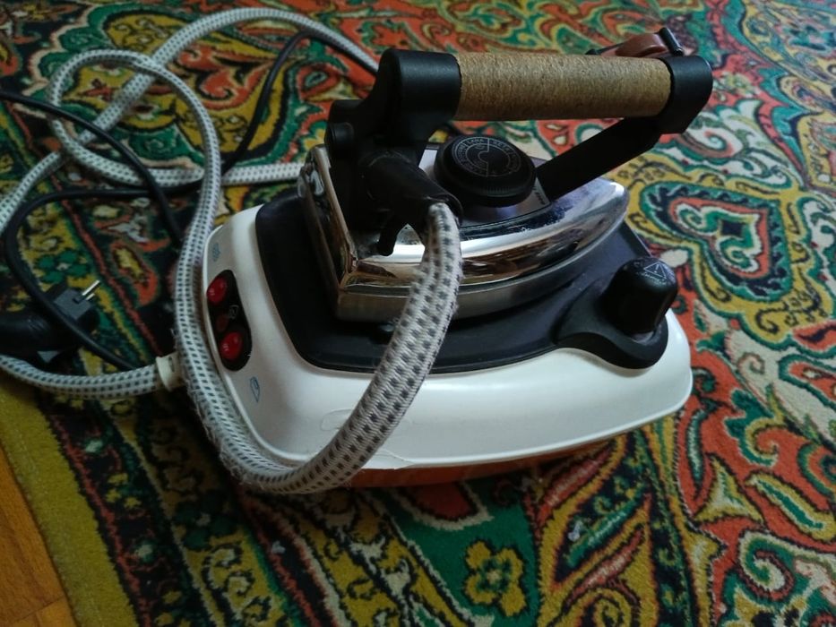 Парогенератор утюг