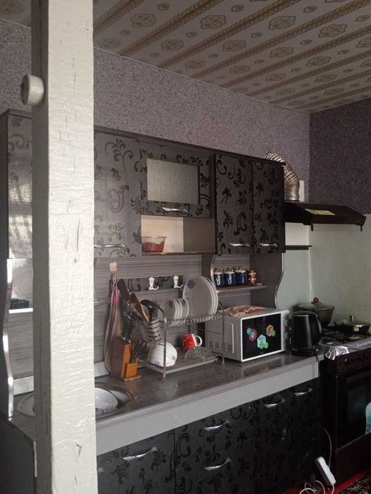 Гулистон шахри Бахор махалласида уй сотилади