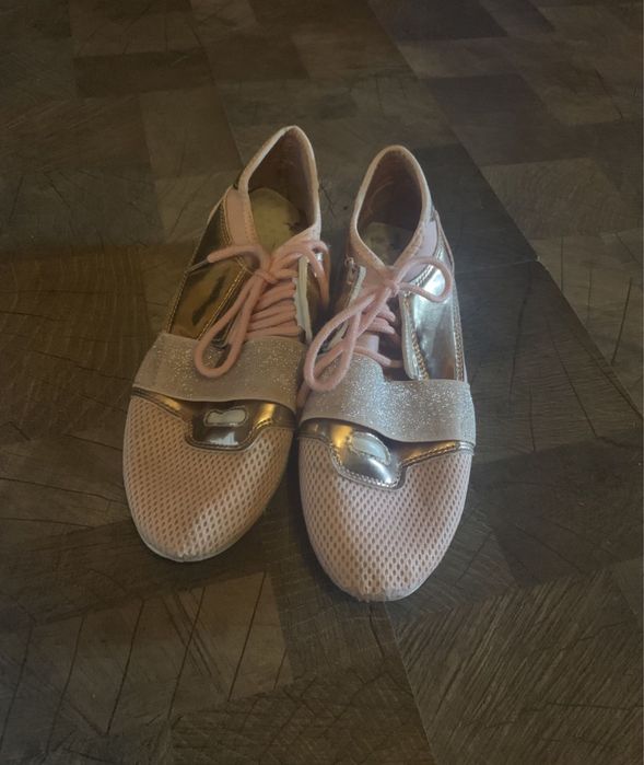 Кроссовки 38 размер