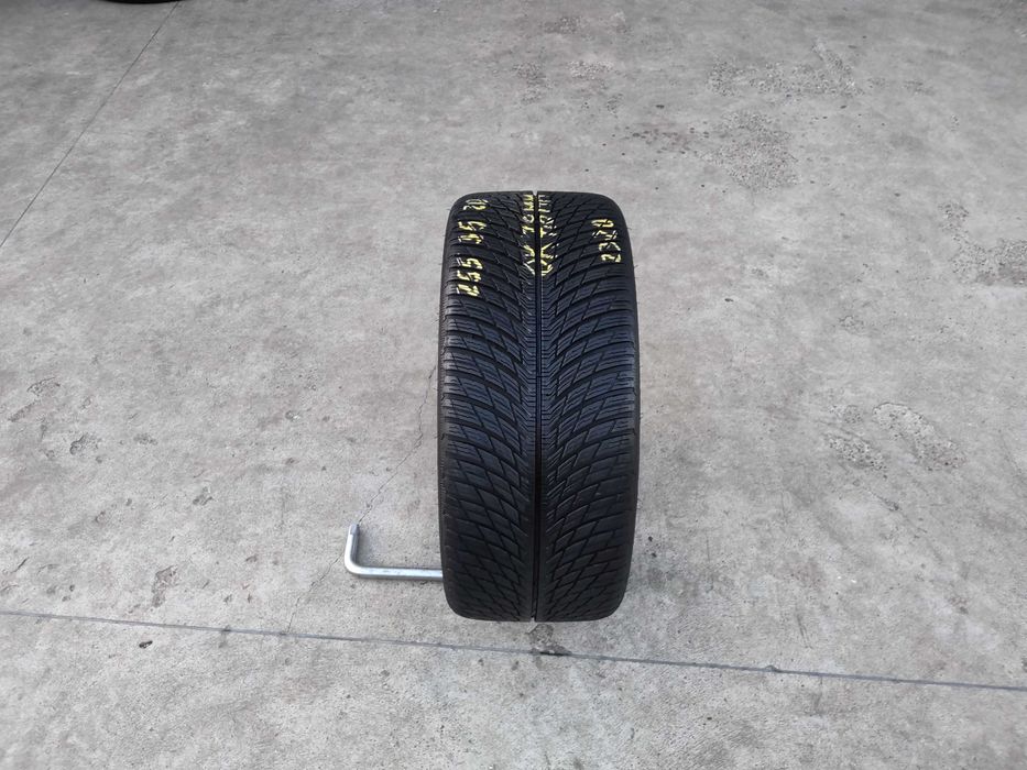 O anvelopa iarna 245 35 20 michelin alpin 5 NAO profil de 7,8 mm