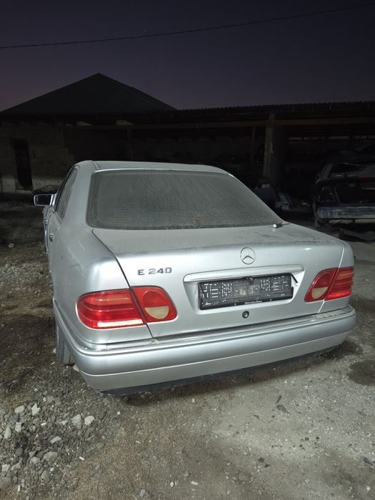 Мерседес 210 разбор