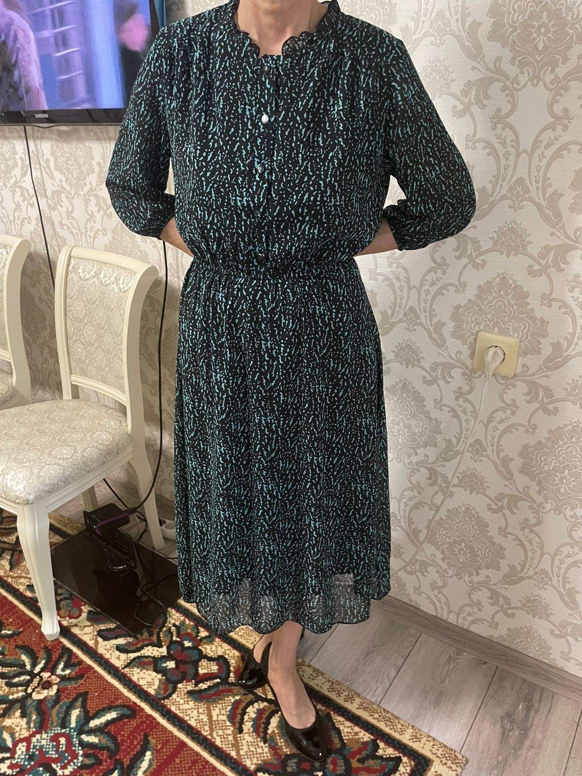 Продам платья б)у по 5 тысяч каждое платье, Размер 42-44 р