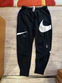 Pantaloni Nike originali M