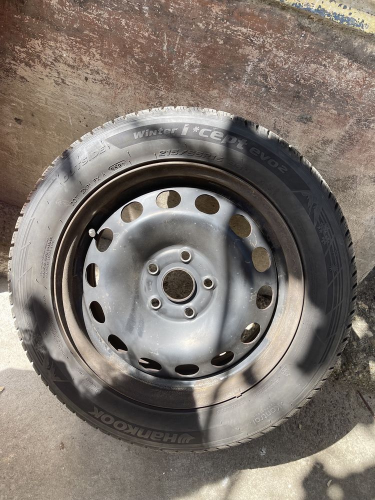 Anvelope hankook iarna 215/55/16 NOI