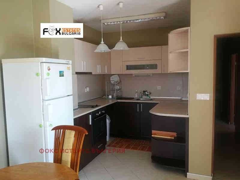 Продава се Тристаен апартамент в Пловдив, Център - 93 кв.м за 1612 €/кв.м - Снимка #1