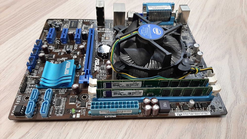 Kit socket 1155 ASUS P8H61-M LX+Intel Core i5 2310+16Gb DDR3