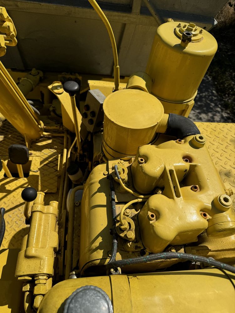 Dumper 4x4 cu inversor si 4 viteze