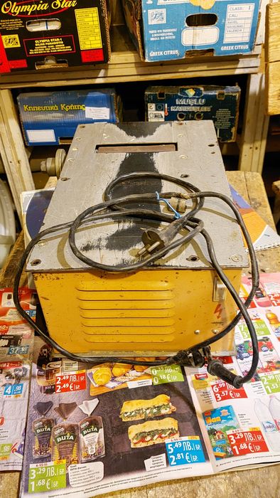 Мини абрихт с циркуляр УБДН-2.  Цена 550 лева.