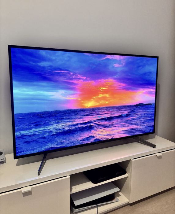Televizor smart SONY BRAVIA diagonala de 139 cm