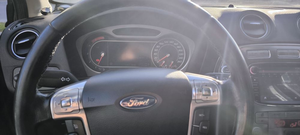 Vând Ford Mondeo 2.0 tdci,130 cp,cutie de viteze automată