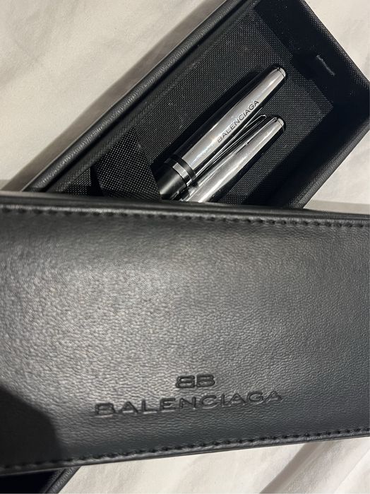 Vand set pixuri Balenciaga + cutie piele