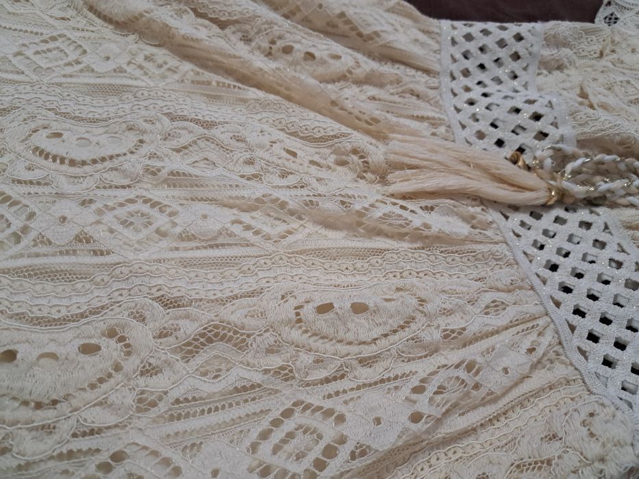 Нежна дантелена рокля