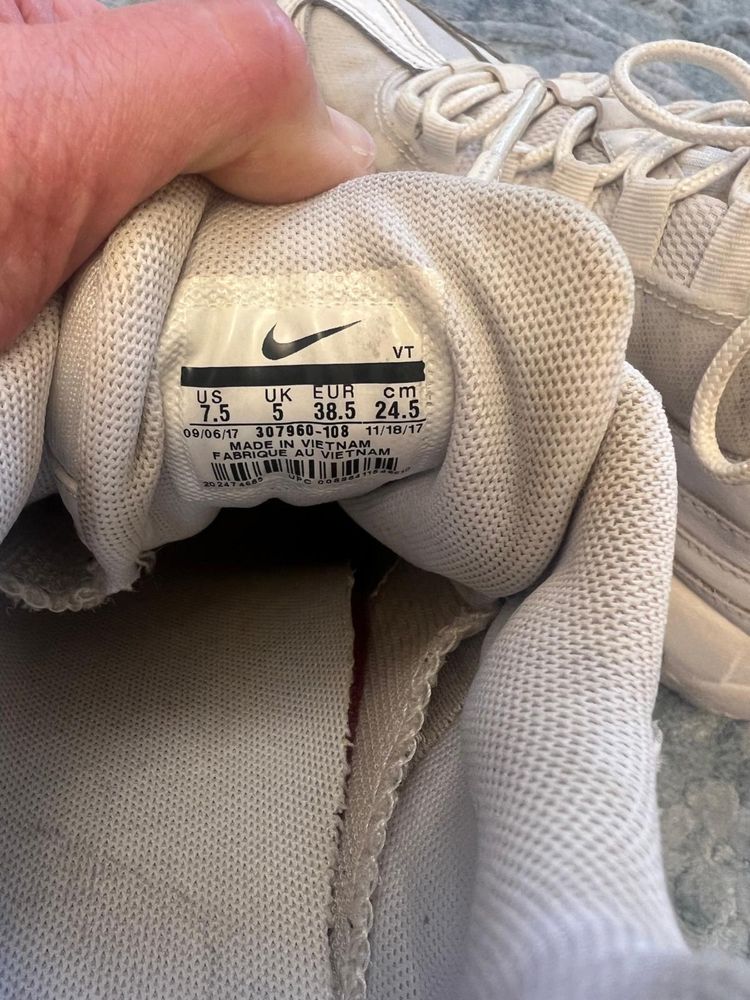 Nike air от ест кожа