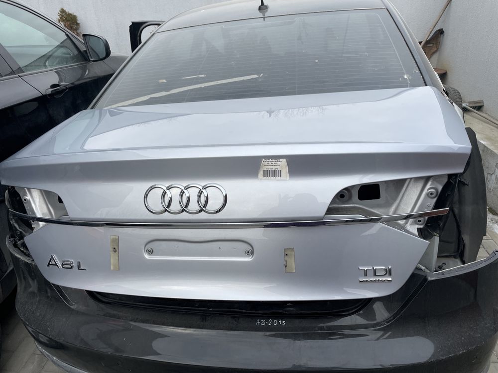 Capota porbagaj Audi A8 d4