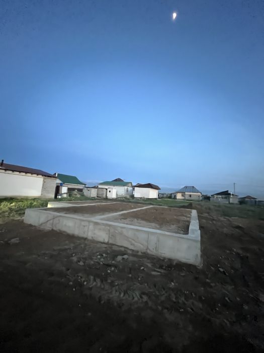 6 соток. Фундамент 10/10. Септик есть с колодицами. все документы есть