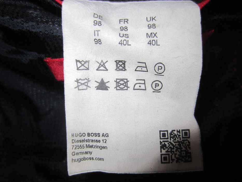 Sacou Hugo Boss,masura M(I,F,G=98),lana virgina,ca nou,fabricat Italia