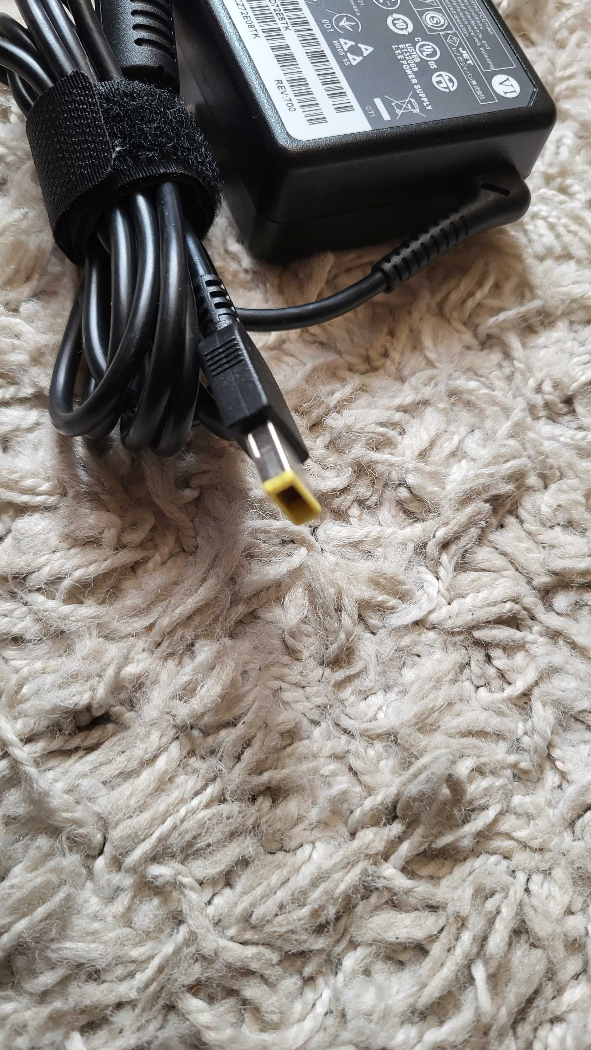 LENOVO 135W Incarcator AC Adaptor 20V-6.75A cu mufa usb cu pin central