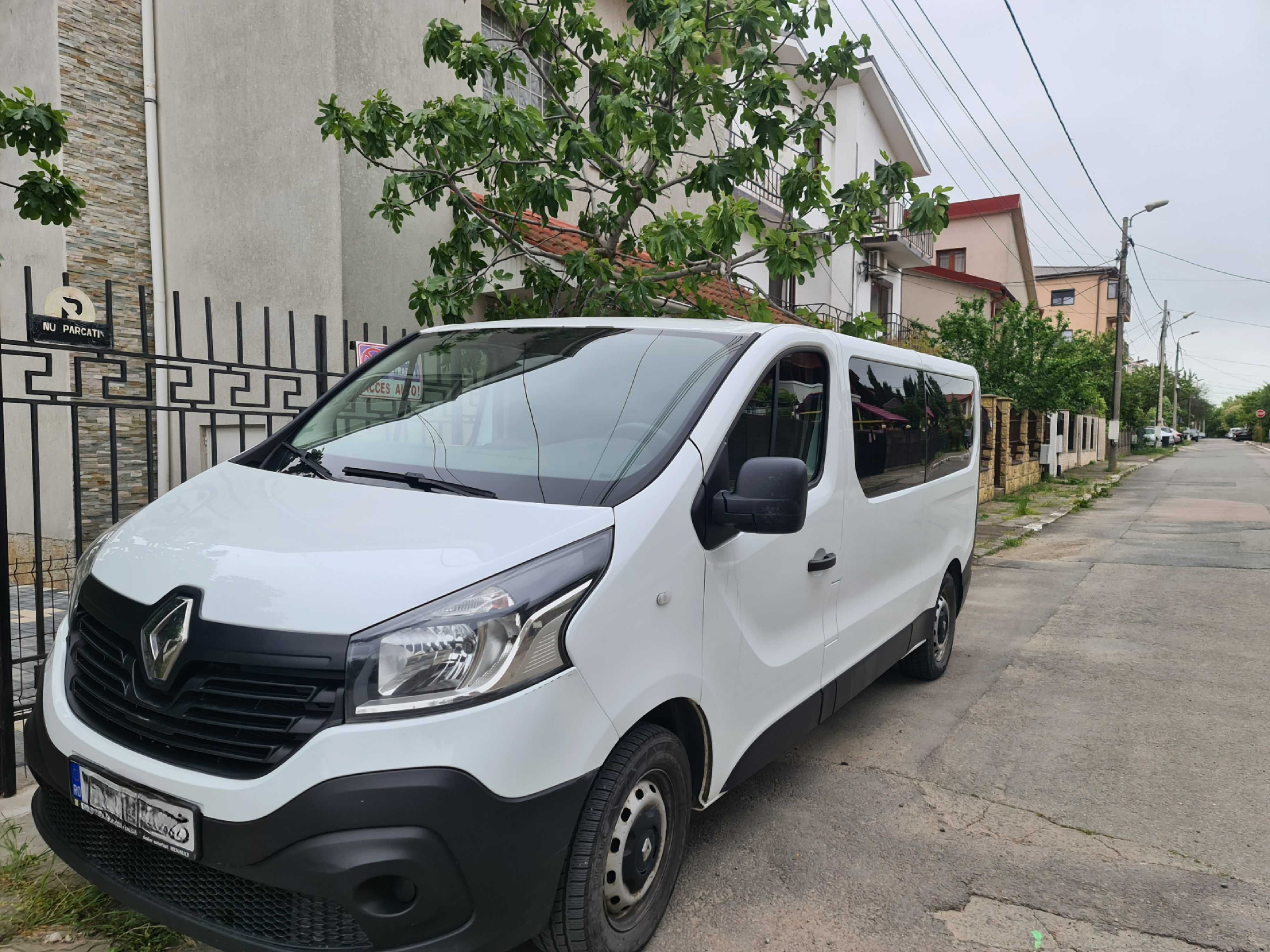 Renault Trafic 8+1 varianta lunga