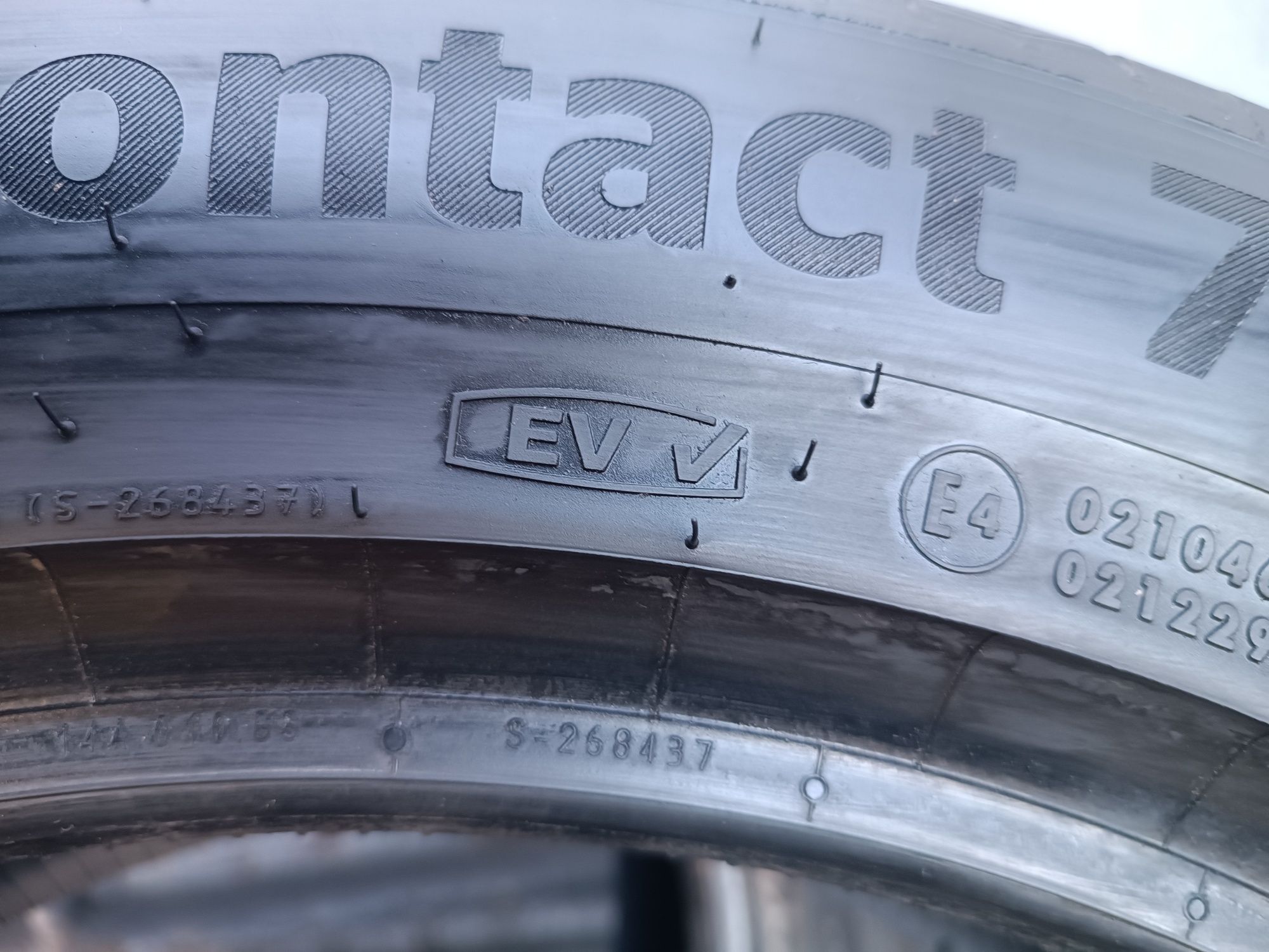 225/55/18 Continental Дот 0324
