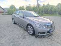 Vând Mercedes Benz clasa E