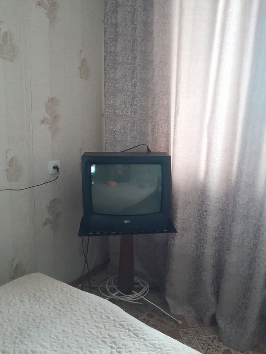 Продам телевизор LG