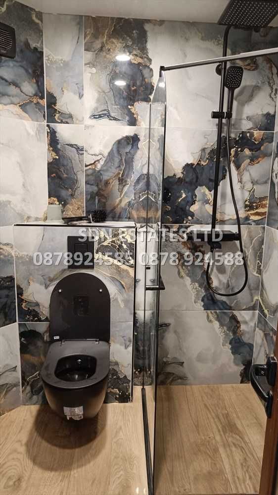 Продава се Четиристаен апартамент в Казанлък - 160 кв.м за 938 €/кв.м - Снимка #2