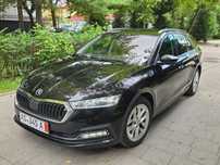 Skoda Octavia Front Lane Side Assist Virtual Cockpit Key less go/entry Lumini ambien