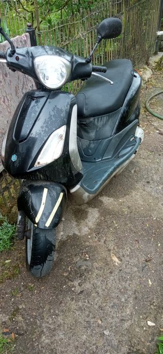 Vând Piaggio Fly 50 2t